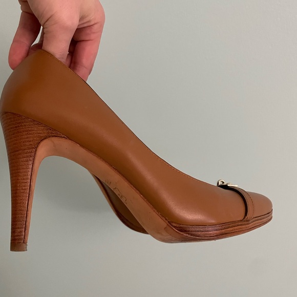 Women’s Heels - Picture 6 of 6